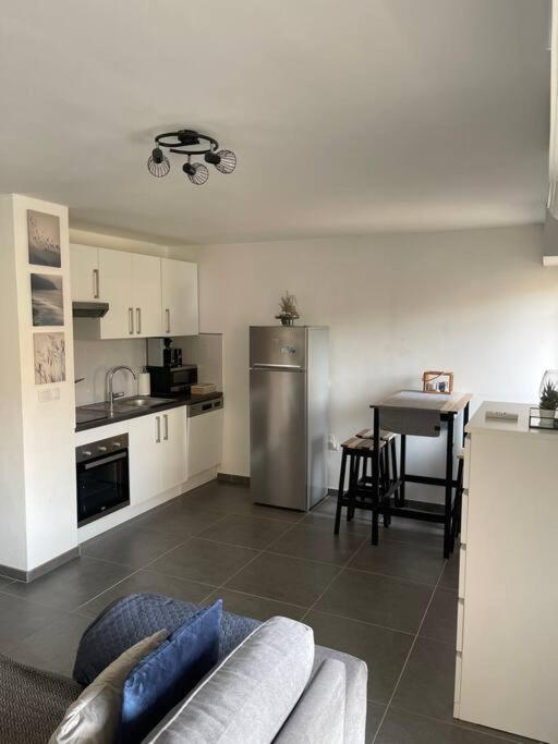 Proche Mer Et Centre Appart 2 Pieces Wifi&Clim Sainte-Maxime Luaran gambar